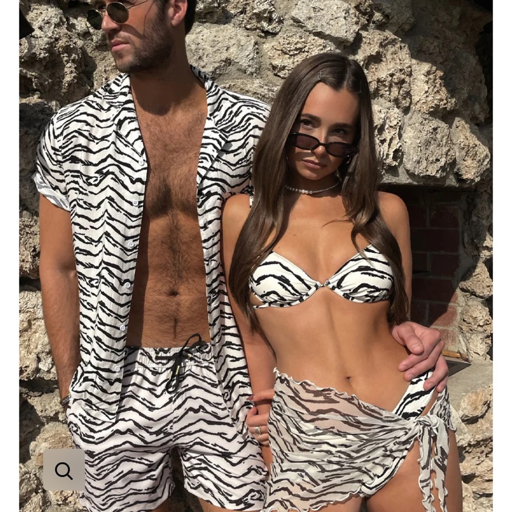 WEWOREWHAT Boyfriend Tiger Swim Trunks